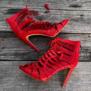 Vince Camuto Narrital Red Gladiator Heeled Sandals Size 8.5